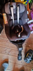 maxi cosi iso fix car seat (2 for sale)