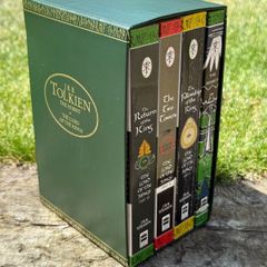 JRR Tolkien The Hobbit & Lord of the Rings Ted Smart Boxed Set