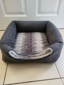 Pet cave bed