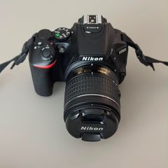 Nikon D5600 Camera & x2 Lense