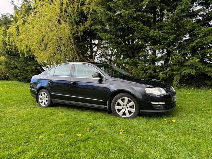 car Volkswagen passat 2006