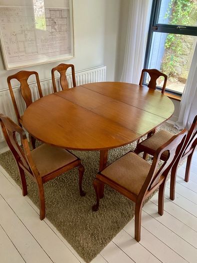 Mid-century extendable dining table & vintage chairs
