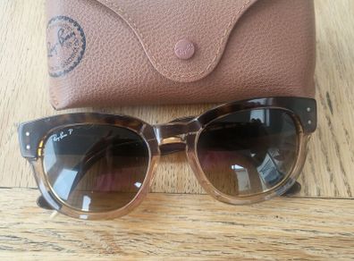 Ray Ban