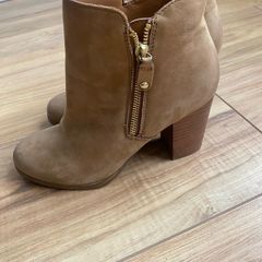 Leather boots