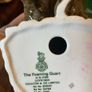 Royal  Doulton figurine "The Foaming quart" Image 5