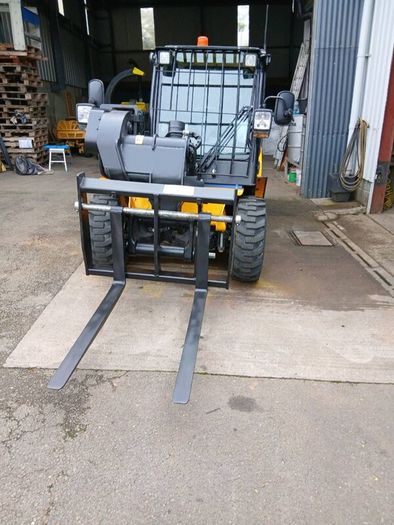 Jcb 520_40