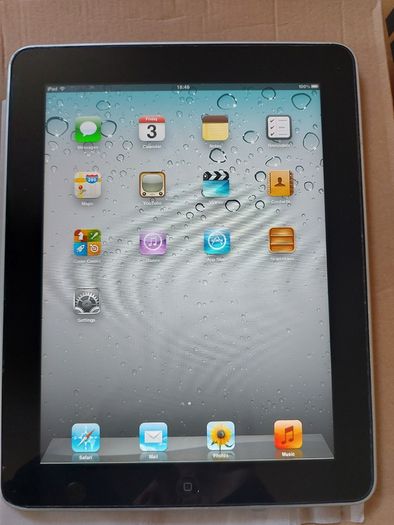 Original Apple Ipad 16GB, No Camera, includes over 20 Family Kids Movies, a real blast from the Past in excellent condition