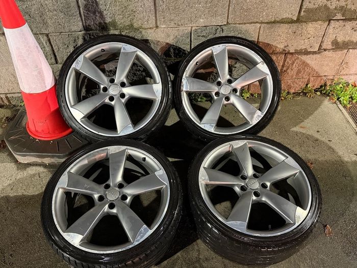 20" Audi TTRS alloys