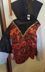 Vampire Costume 5 to 6yrs