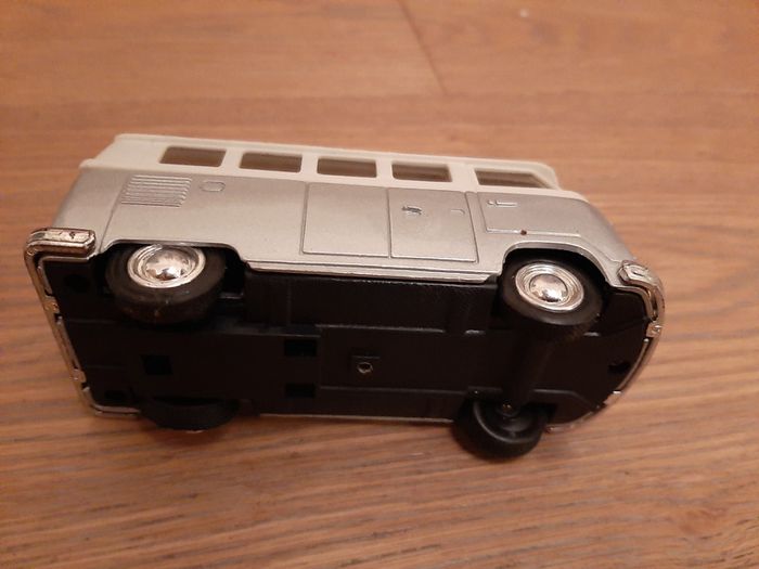 VW Camper van miniture - Length 5 inches