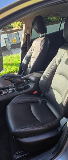 2015 Mazda 3 Platinum Edition 2.2 Saloon