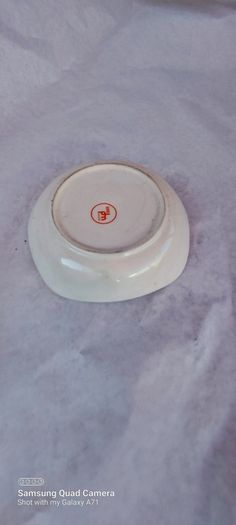 carslberg ashtray,,good condition,,pitting on glaze,,overall good, thank you, collectors item, handy for man cave, home bar etc, if buyer collects cheaper .take as is .