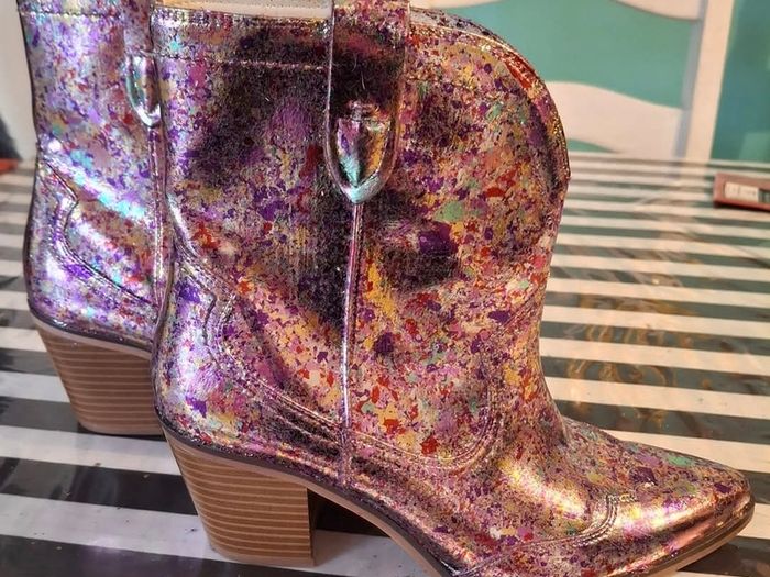 Customised ankle cowboy boots