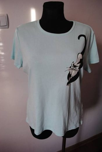 Brand new Redherring top with a cat size UK18 EU46 Postage included