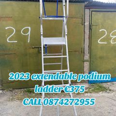 2023 Extendable Podium Ladder