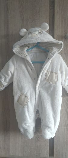 0/3 baby suit like new worn once