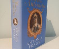 Marie Antoinette by Antonia Fraser