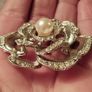 Vintage beautiful rose brooch. Image 9