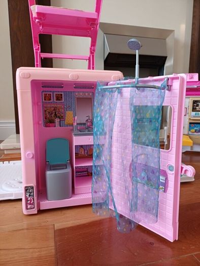 bundle offer Barbie LOL
