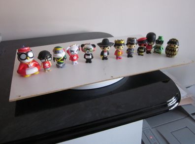 Bonkers Ryan's World Figures X12