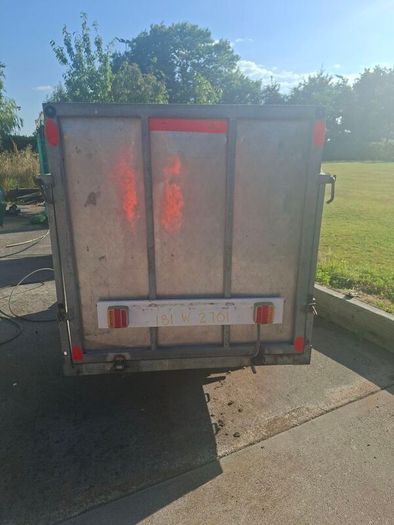 Car trailer
