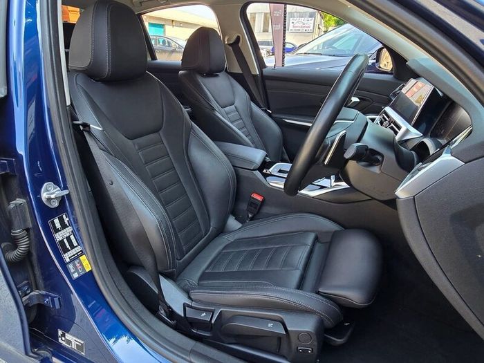 BMW 330e Sport Pro