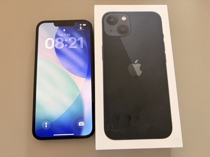 Apple iPhone 13 128GB Midnight - 88% Battery - Excellent Condition - Boxed