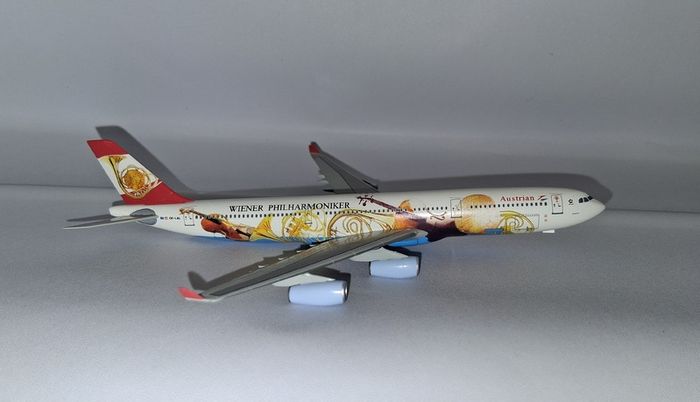 Dragon Wings 1:400 Austrian Airlines A340-300 Philharmoniker 55888-03