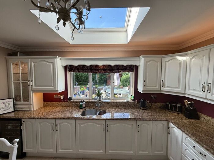 Solid Oak Kitchen with Granite and appliances