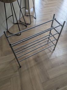 Extendable shoe rack