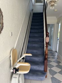 Straight stairlift