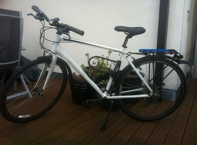 'Giant' mens mountain bike