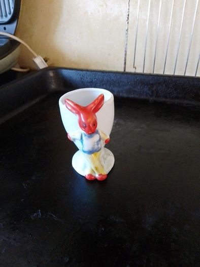 vintage 1970s egg cup
