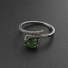 Vintage 925 Sterling Silver Green Tourmaline Ring Natural Gemstone Elegant Handmade Jewelry