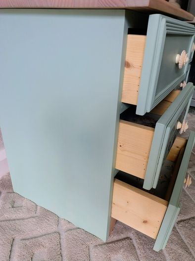 Bedside Lockers