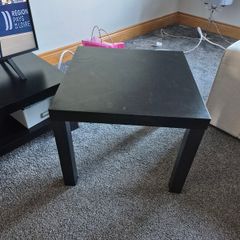2 x Side Table