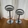 bar stools Image 4