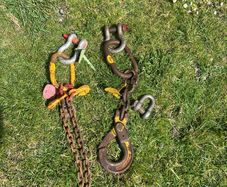 lifting chains and shackles