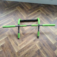 pull up bar