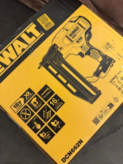 Dewalt DCN662