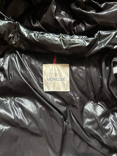 1:1 replica Moncler puffer jacket ( down jacket- feathered insulation)