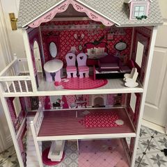 doll house