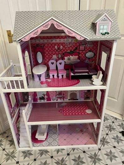 doll house