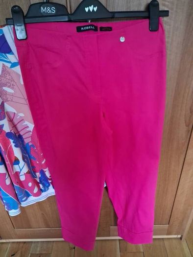 New Gerard Top Size 12 with matching Robell Ankle Grazer Pants