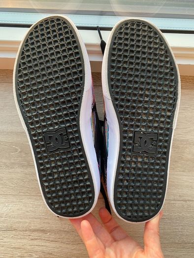 DC shoes UK 8
