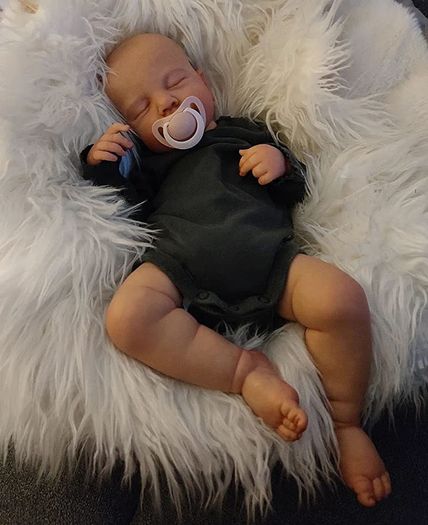 Reborn Dolls-20 Inch Realistic Baby Doll Boy Soft Cloth Body,Eyes Closed Newborn Babies Looks Like A Realistic Baby Dolls (FREE POSTAGE)