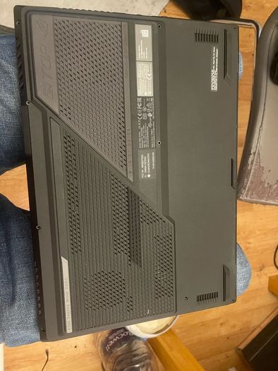 ASUS ROG Strix Scar 17 Gaming laptop for parts