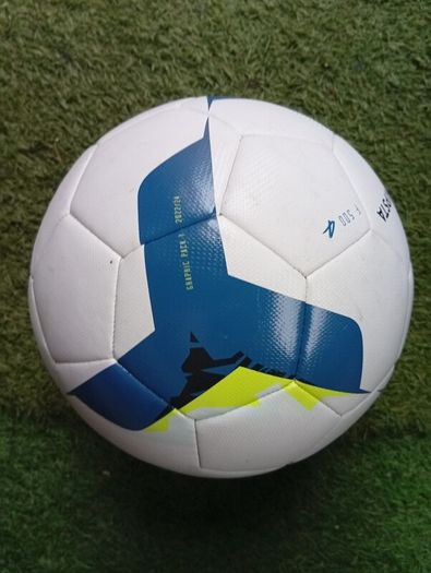 Brand New Quality Football Ball Kipsta F500