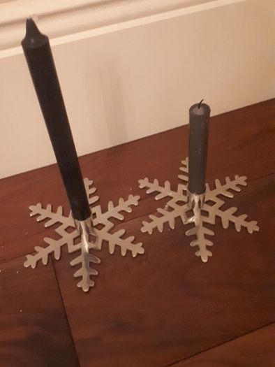 Metal snowflake candle sticks
