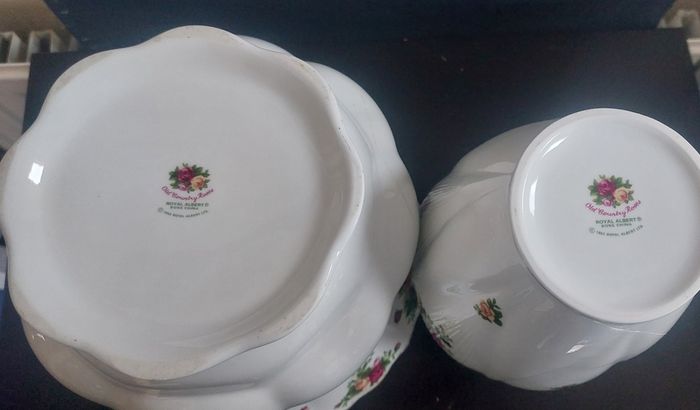Two Royal Albert "Old Country Roses" Items with Some Damage - A Planter and a "Chelsea" Vase, See Condition Report. Price for Both